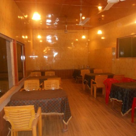 Hotel Royale Jannat Srīnagar Dış mekan fotoğraf