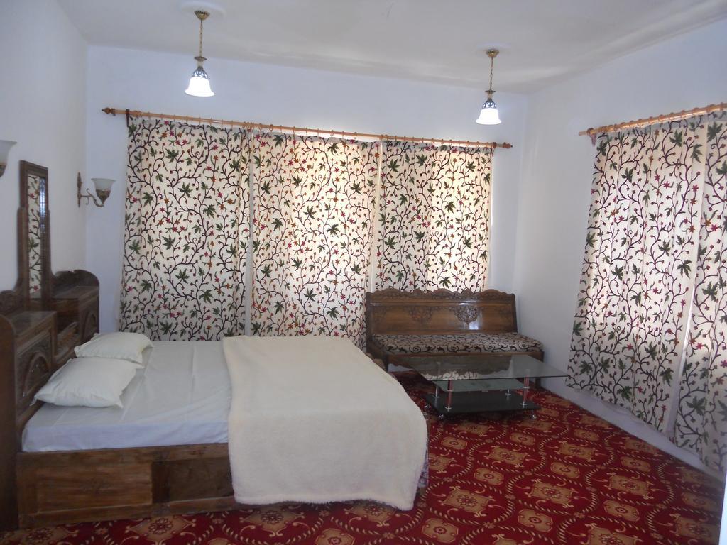 Hotel Royale Jannat Srīnagar Dış mekan fotoğraf