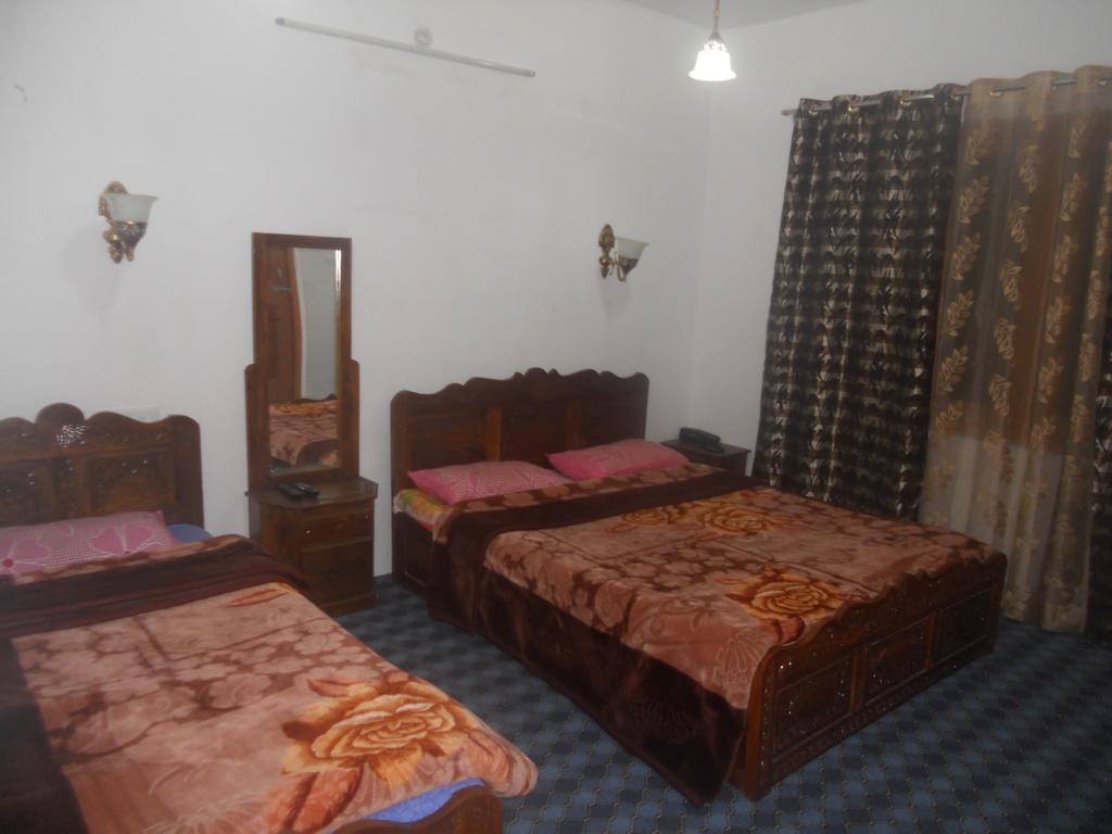 Hotel Royale Jannat Srīnagar Oda fotoğraf