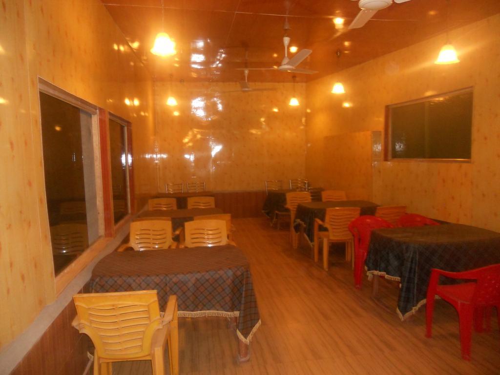 Hotel Royale Jannat Srīnagar Dış mekan fotoğraf